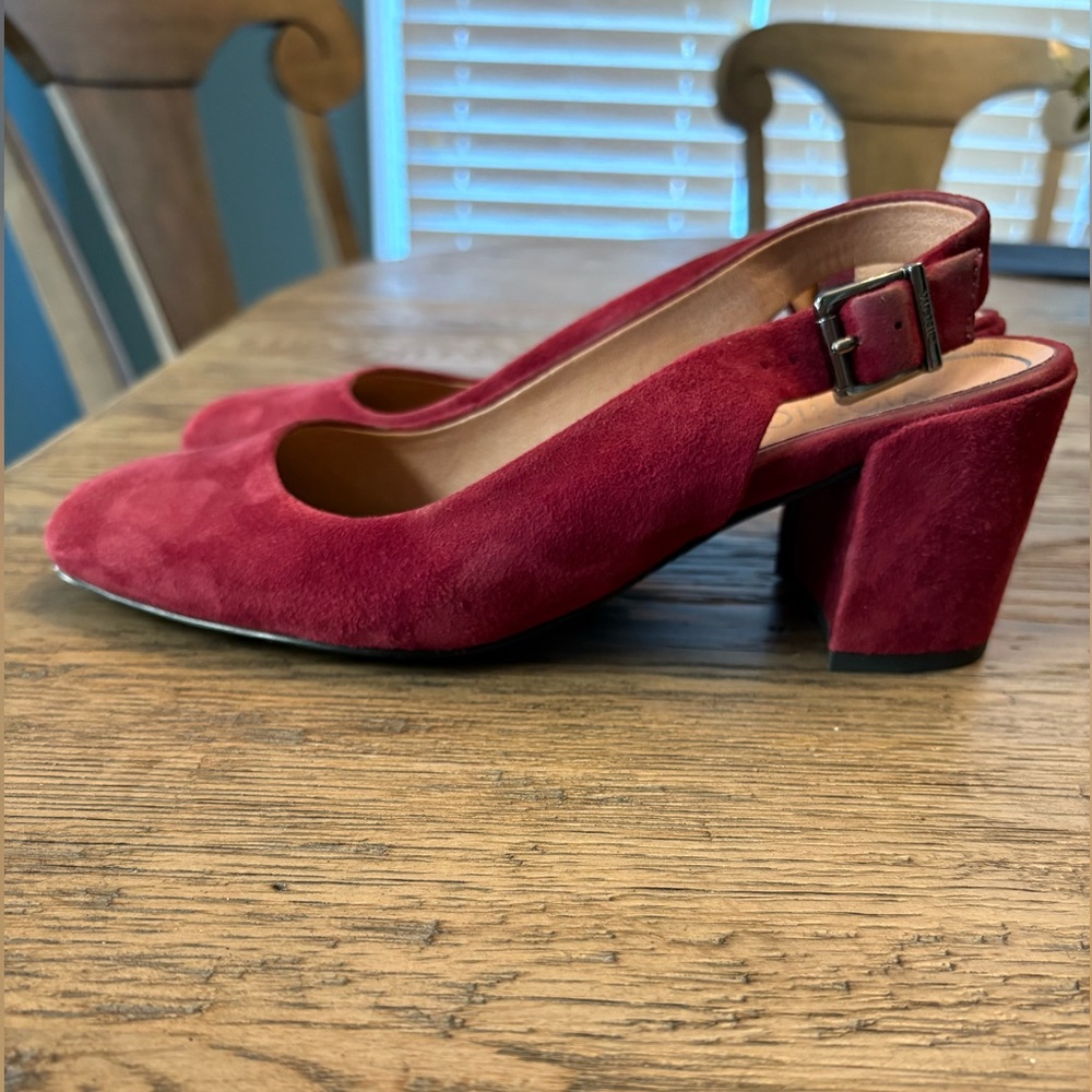 Vionic Burgundy Suede Block Heel Slingback